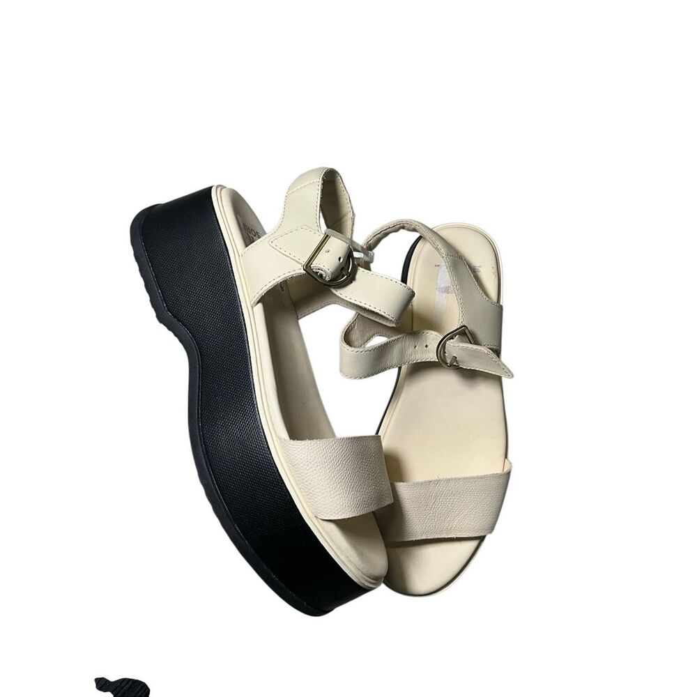 Sorel Cream and Black Platform Sandals